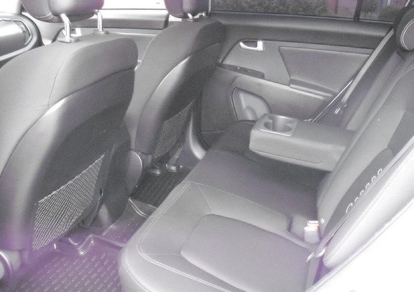 Kia Sportage cena 47990 przebieg: 164000, rok produkcji 2013 z Supraśl małe 137